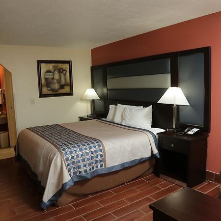 Budget Inn - Washington Экстерьер фото