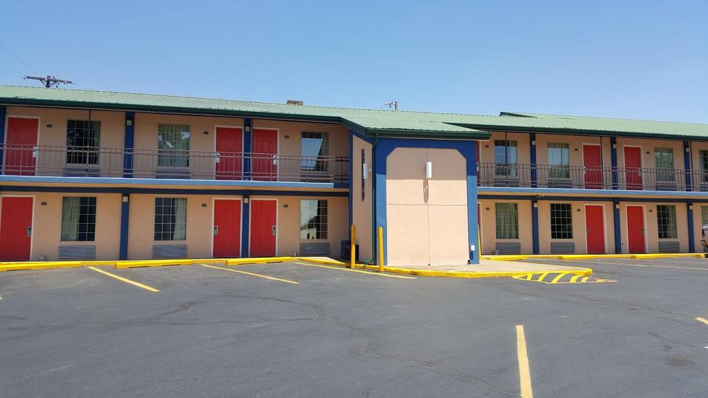 Budget Inn - Washington Экстерьер фото