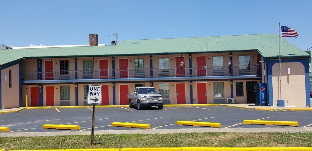 Budget Inn - Washington Экстерьер фото